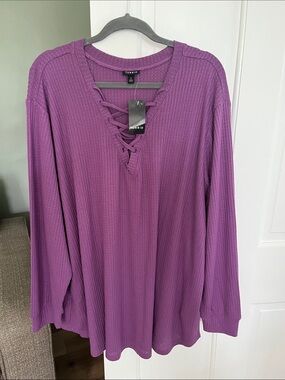 NWT torrid textured knit lace up neckline  top size 3 equivalent 23/24